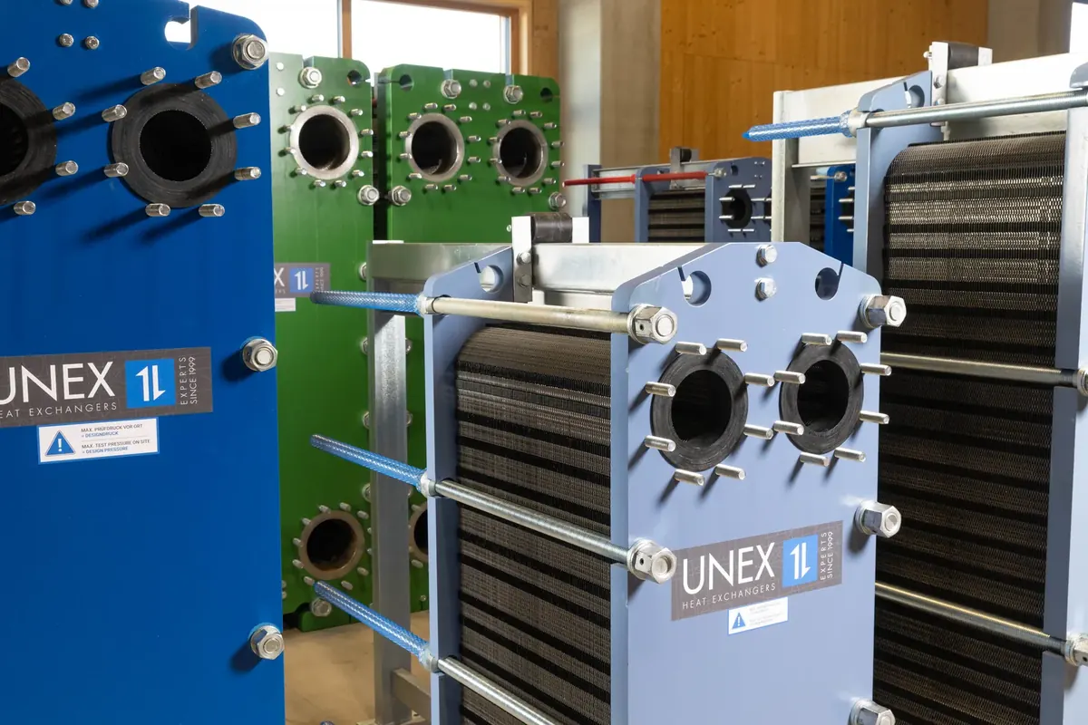 Gasketed plate heat exchangers